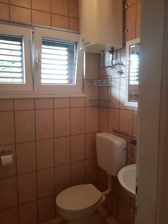 Apartman Nino Donji Okrug  المظهر الخارجي الصورة